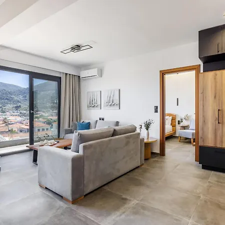 To Nissi Family Luxury